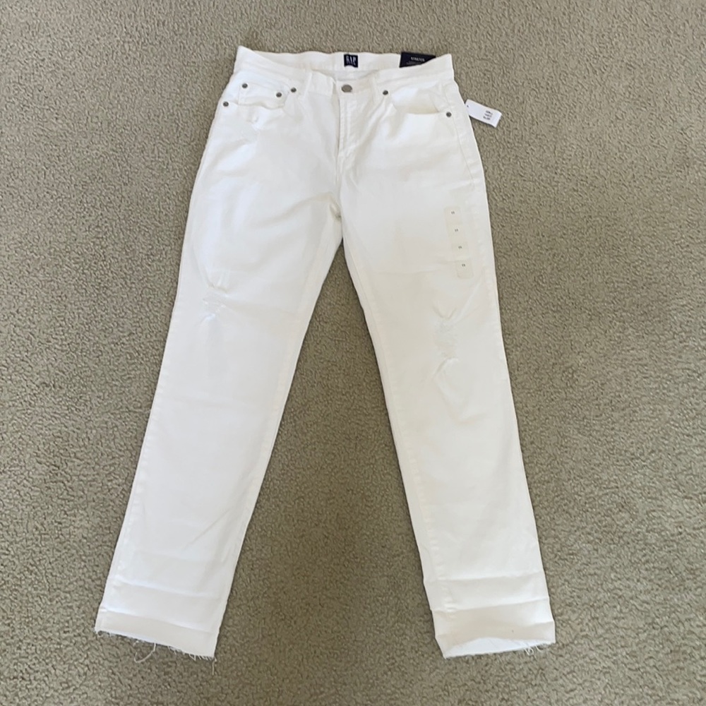 White girlfriend high waisted jeans